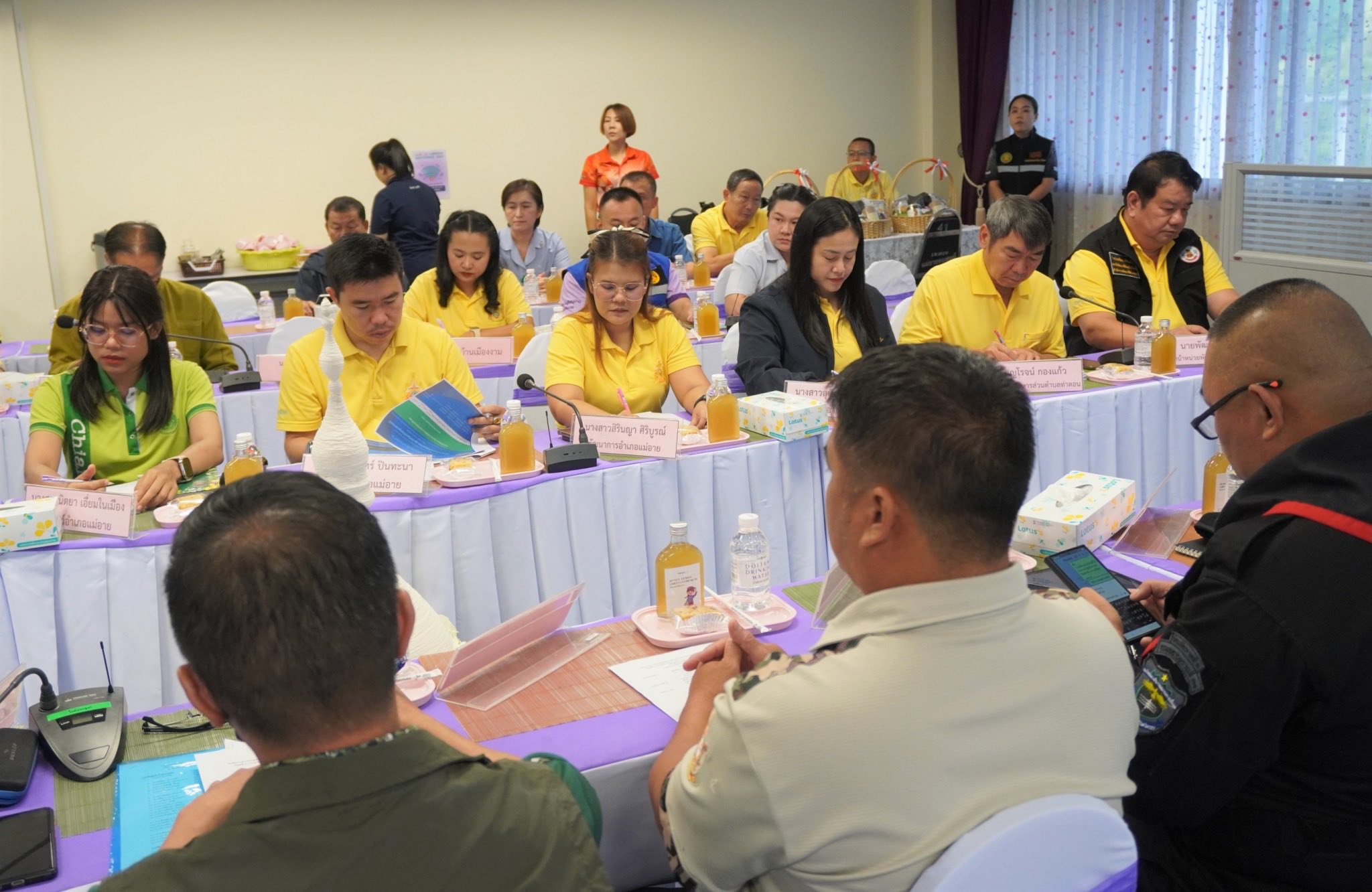 พช.แม่อาย ประชุมคณะทำงานสำนักงานบริหารโครงการร้อยใจรักษ์ในพื้นที่ ครั้งที่ 4/2568